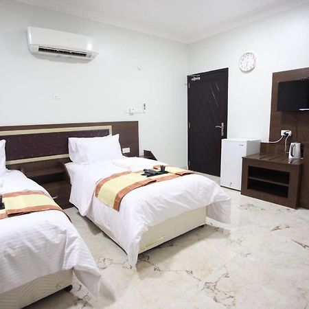 Almanzel Hotel Apartments マスカット エクステリア 写真